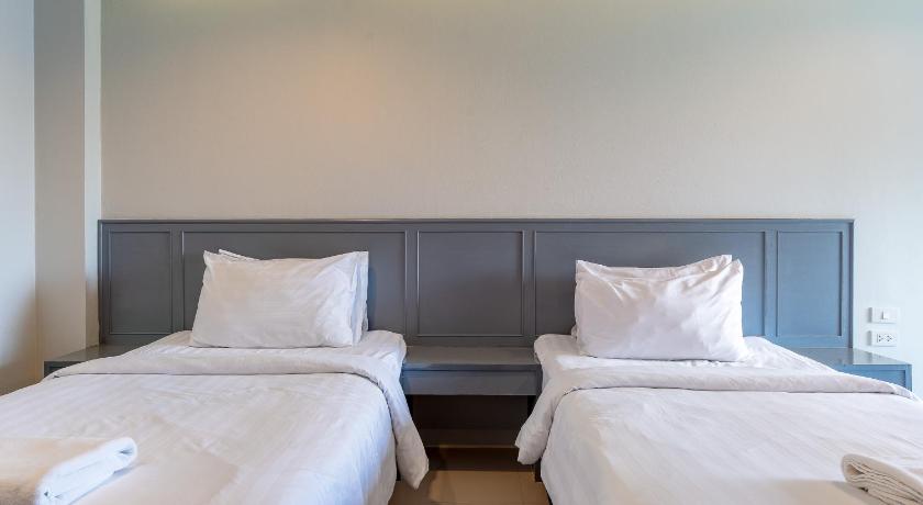 Image of Standard Twin 11