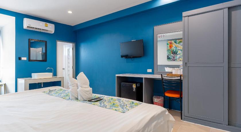 Image of Deluxe Double Room 6