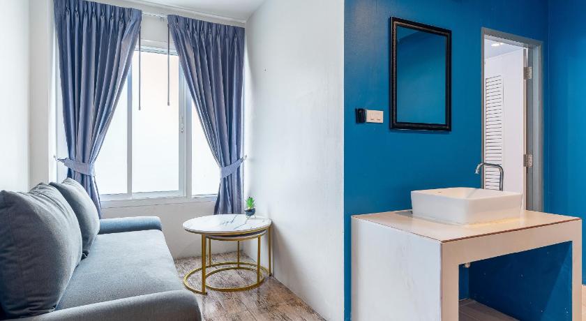 Image of Deluxe Double Room 12