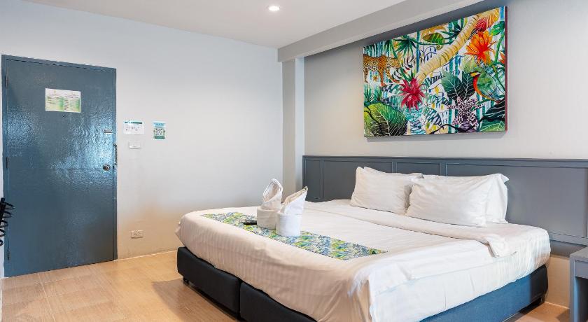 Image of Deluxe Double Room 7