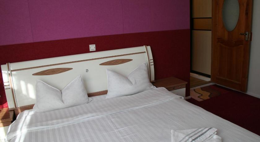 Golden Gobi Guesthouse & Tour photo
