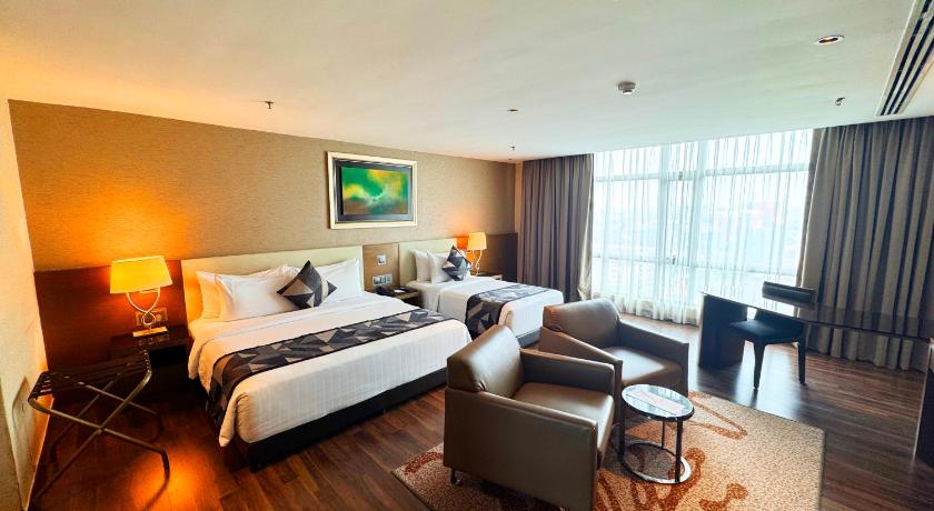 The Light Hotel Penang - image 7