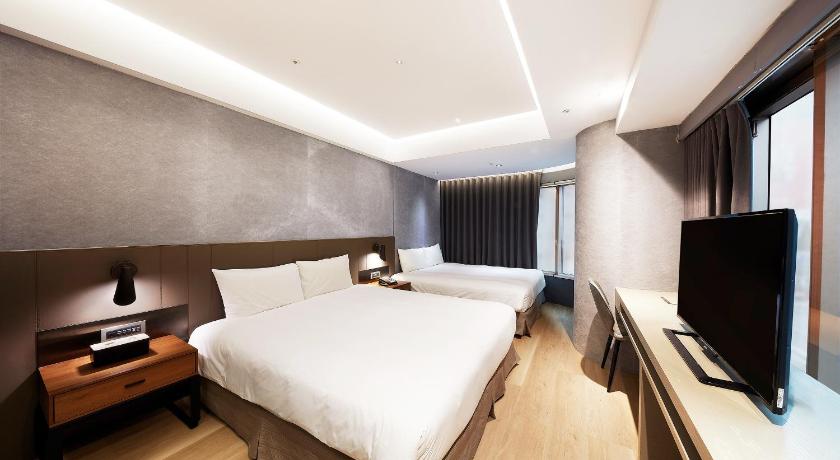 Image of Deluxe Quad Room 1