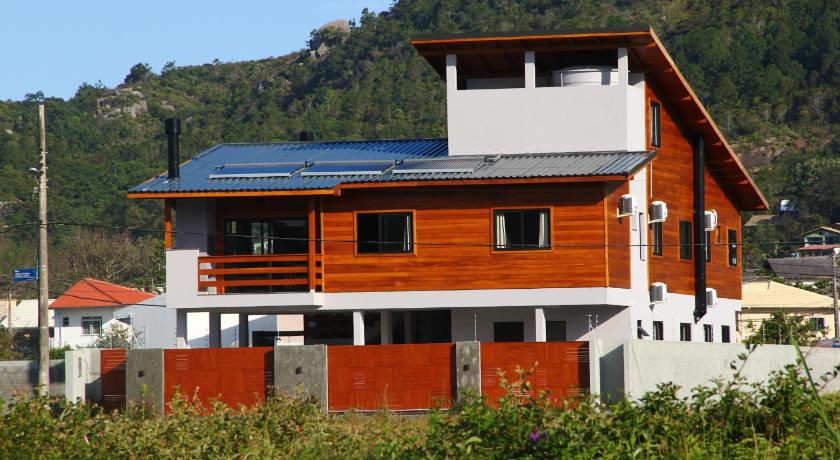 Image of Apartment with Garden View 12