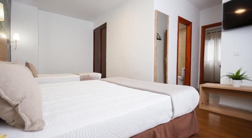 Háromágyas szoba (2 felnőtt és 1 gyermek részére) (Triple Room (2 Adults + 1 Child)) fotója 7