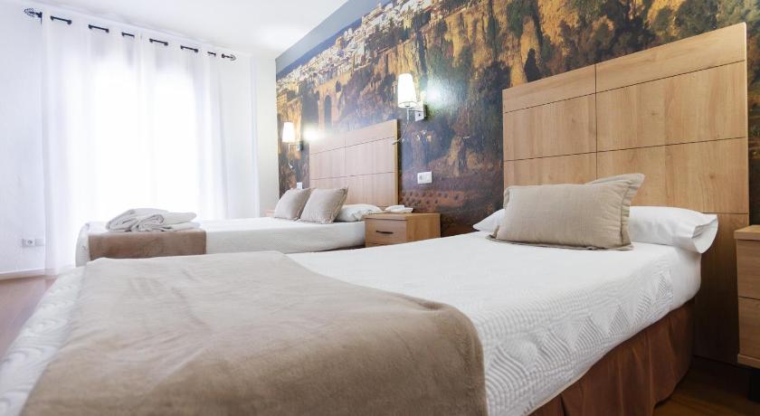 Háromágyas szoba (2 felnőtt és 1 gyermek részére) (Triple Room (2 Adults + 1 Child)) fotója 1