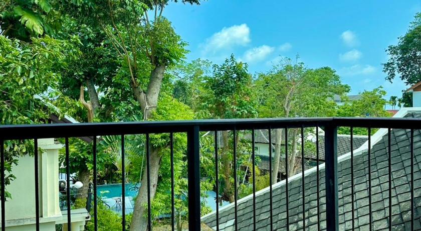 Image of Deluxe Double or Twin Room with Garden View 1