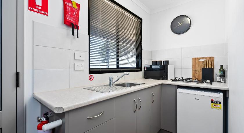 Waterfront Holiday Park - Adult Only Retreat
