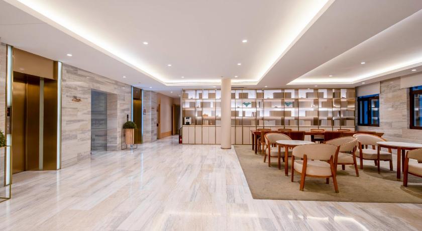 Ji Hotel Nanjing Hanzhongmen - image 5