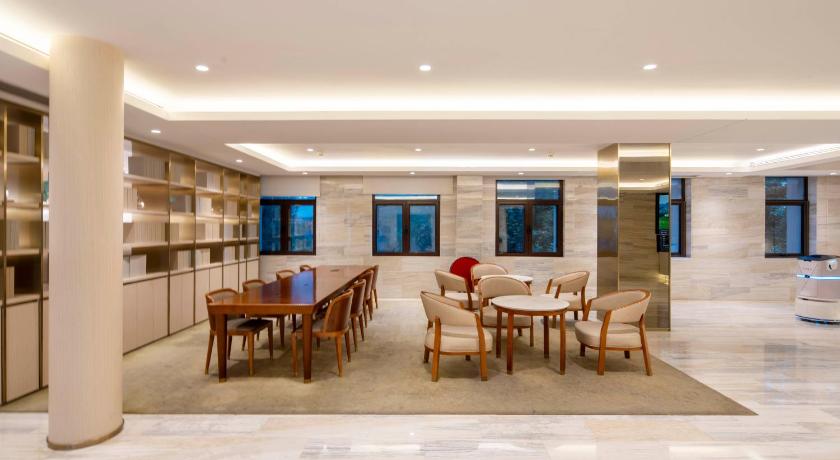 Ji Hotel Nanjing Hanzhongmen - image 9