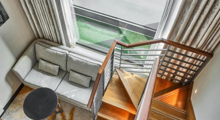 Image of 1 Queen Standard Loft Top Floor 11