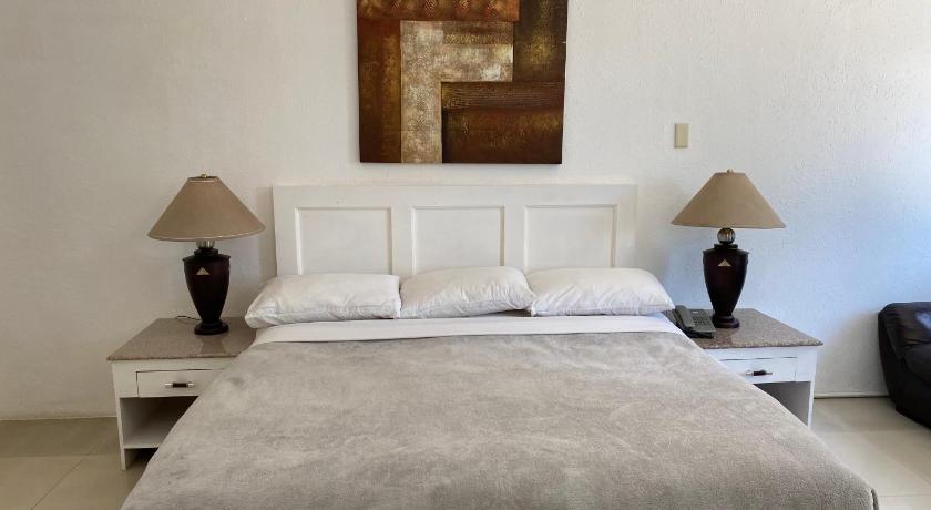 Stonestown Suites - image 21