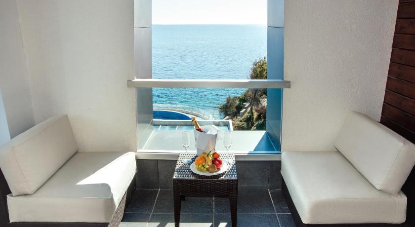 Зображення Покращений двомісний номер з видом на море (Superior Double Room with Sea View) 1