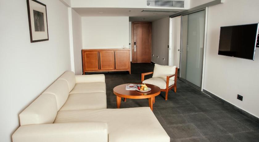 Зображення Розкішний люкс із видом на море (Luxury Suite with Sea View) 12
