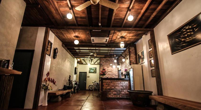 スガイペタニ Rock Wood Hotel ホテル ロビー