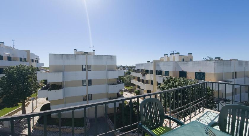 Recanto do Monte Verde T1 by YHA