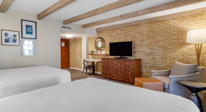 Image of Deluxe Room 2 Double Beds 7