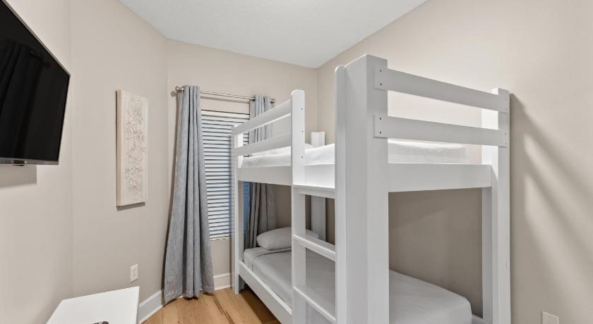 Image of Apartment 6