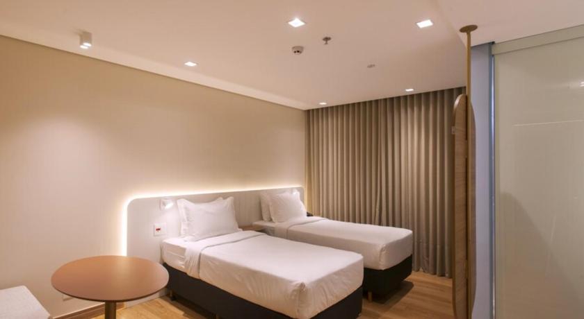 Image of Luxo Twin - 2 Camas Solteiro 6