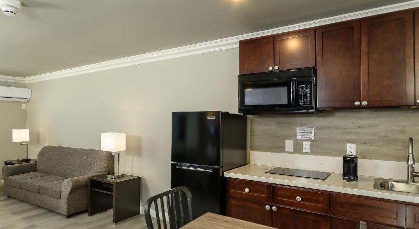 Image of Extended Stay Crown Loft 6