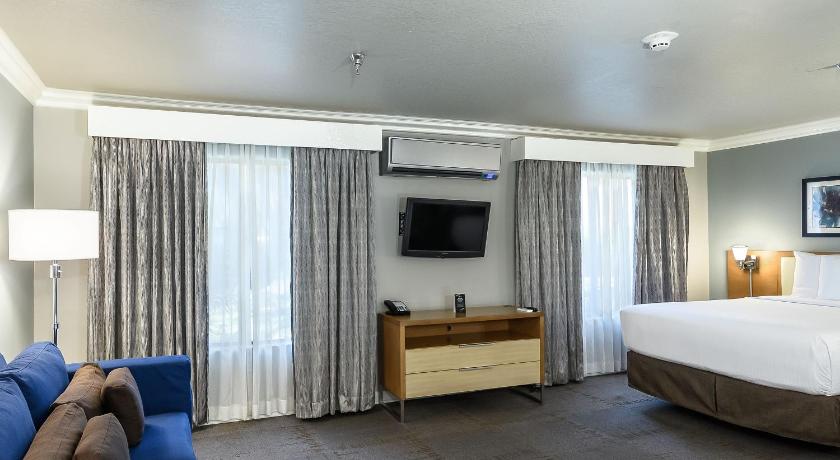 Image of Studio Suite Queen 5