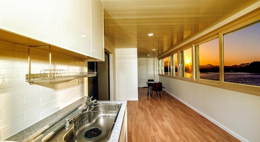 Jeju Hu An Stay Hotel 3-Star Hotel exterior