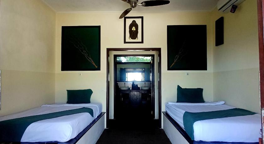 Image of Standard Twin Room 7