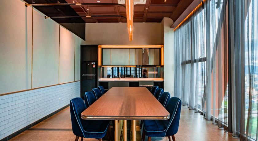 Scarletz Suites by LENA KLCC - image 5