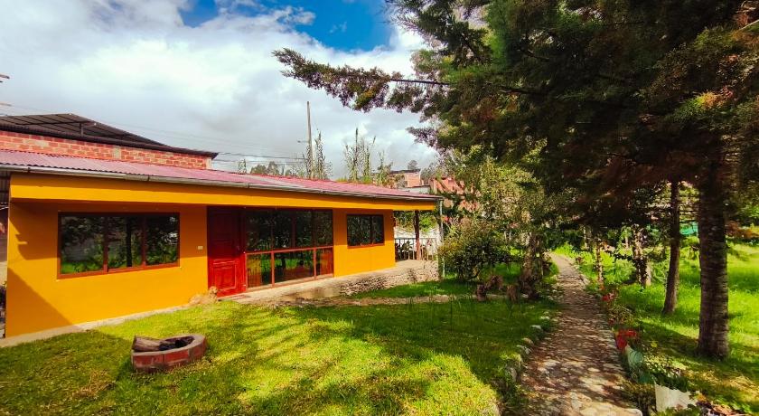 Linda casa rodeada de naturaleza