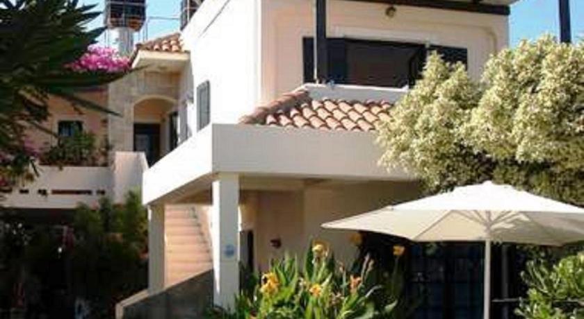 Aigialis Apartments & Studios photo