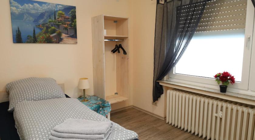 Pension Highway - Bielefeld Senner Hellweg 227