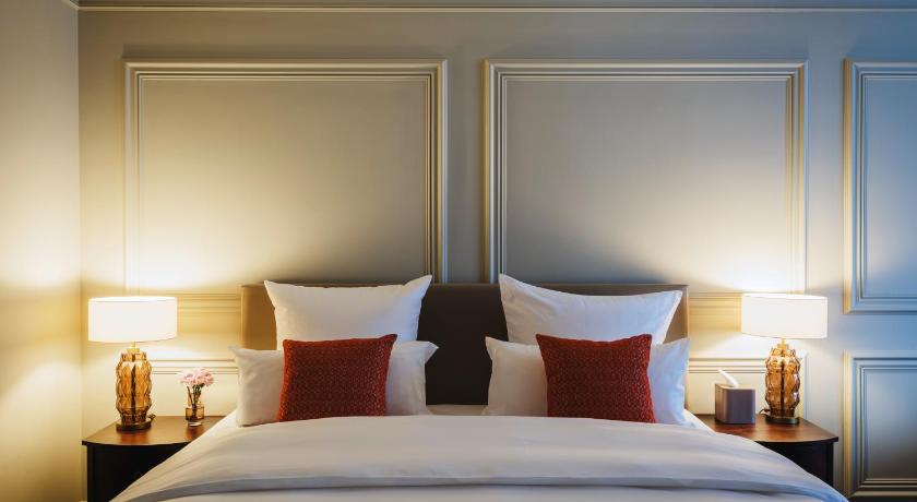 Image of Large Double Room 3