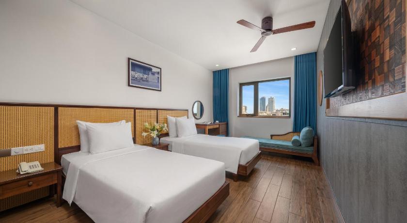 Image of Superior Room With 2 Single Beds 1