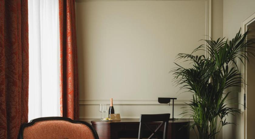Image of Suite with Balcony 1