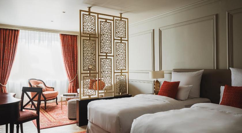 Image of Large Twin Room 0