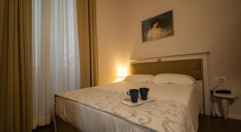 Фото: Одноместный номер Стандарт (Standard Single Room) 1