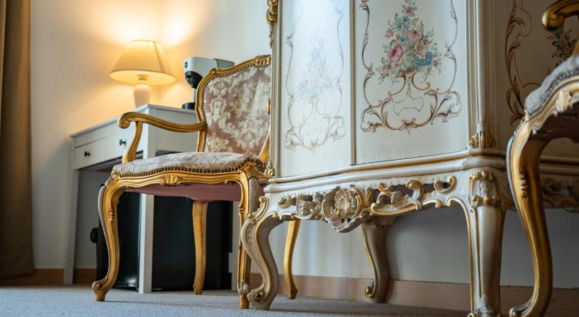 Фото: Трехместный номер с балконом (Triple Room with Balcony) 8