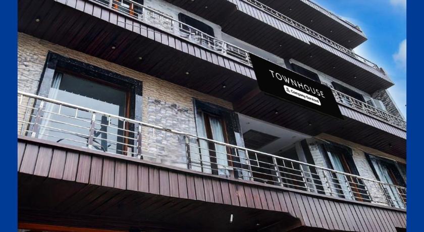 Super Townhouse by OYO Chandigarh Near PEC-PGI-PU Formerly Hotel Paradise - image 2