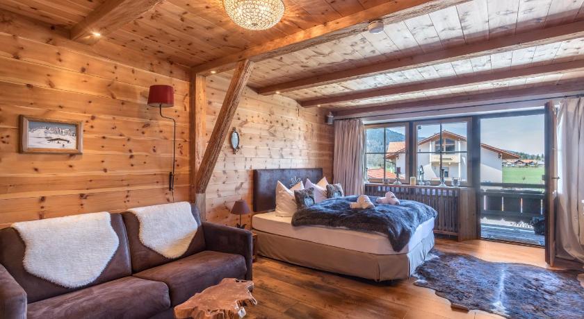 Alpenauszeit im Zirbenholz Chalet