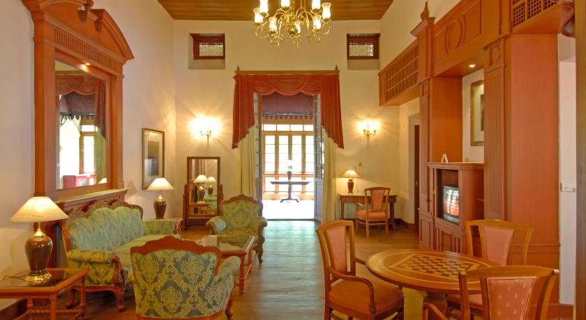 Bolgatty Palace & Island Resort (KTDC) – Cochin, NE