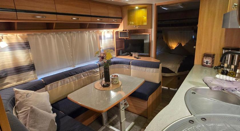 Rosenzauber Luxux-Caravan 5 Sterne