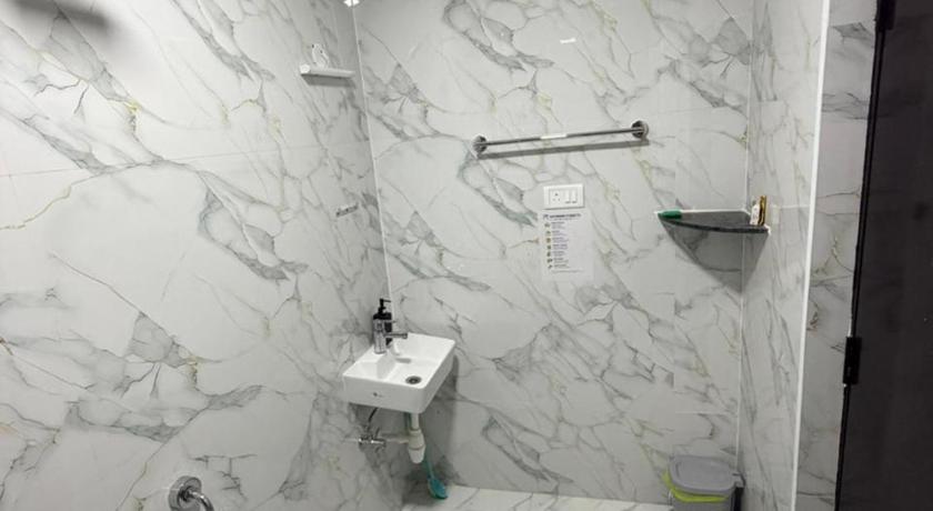 CONNECT BACKPACKERS HOSTEL - image 12