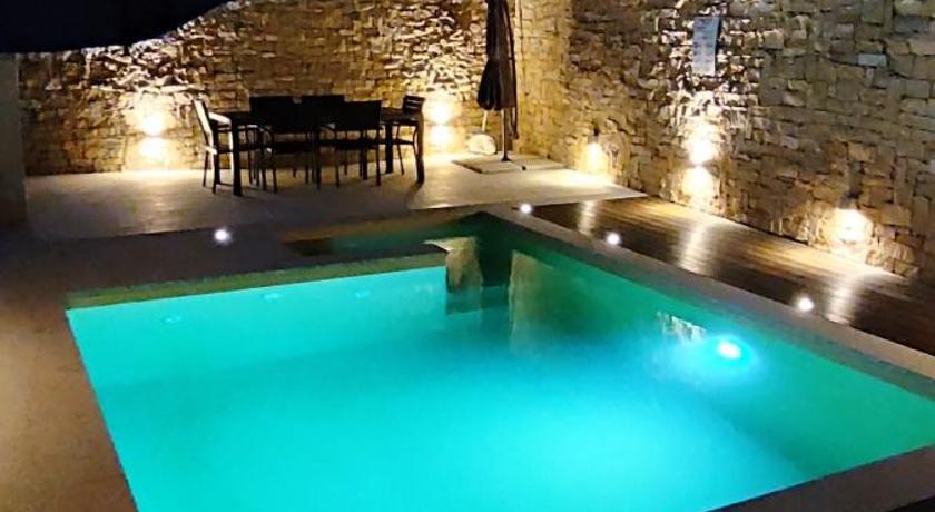 Villa Chia Dream - Blue Retreat