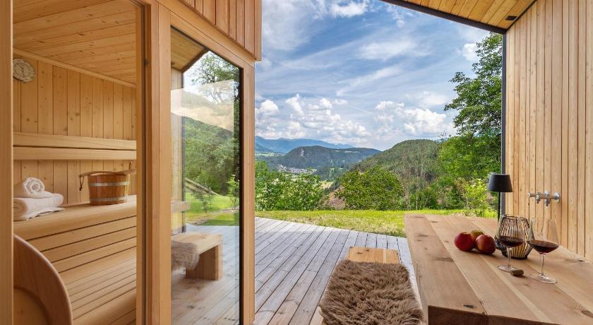 Oberplunerhof Luxury Chalet Skyline