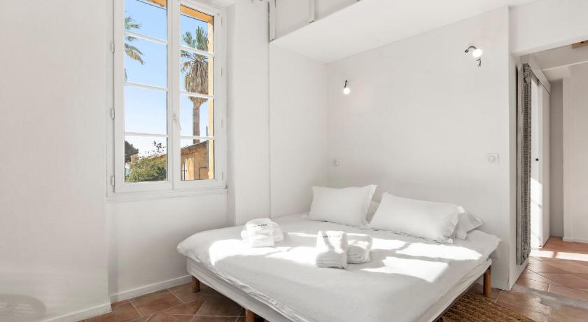 Image of Villa with Sea View 10