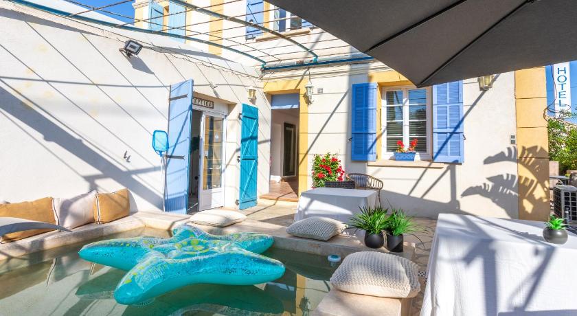 Image of Villa with Sea View 9