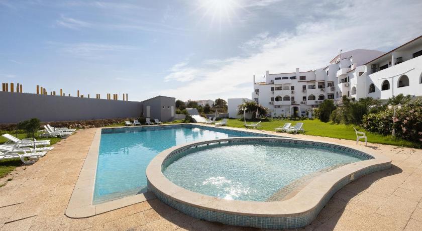 Yasmim House