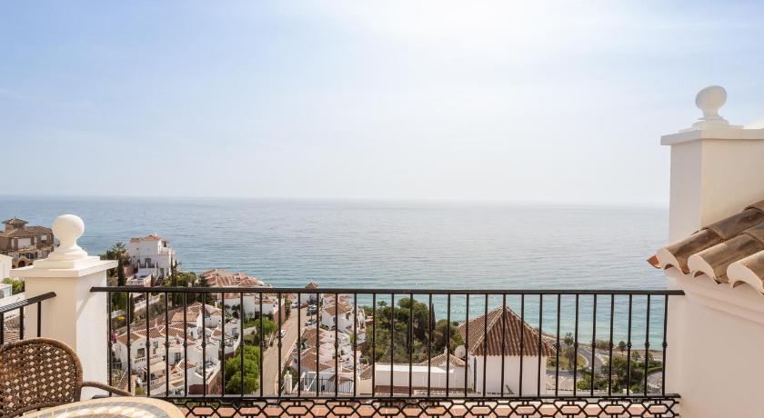 Villa in Nerja with Sea View Terrace - image 36