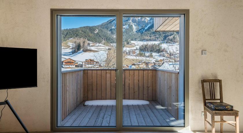 Lena Dolomites Suite