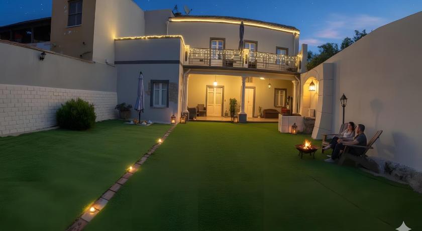 Luxar Suites and Apartments